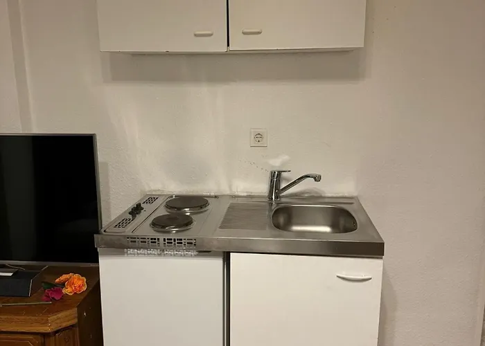 Moebliertes Mit Tv, Internet & Kompletter Ausstattung In Bonn-mehlem *